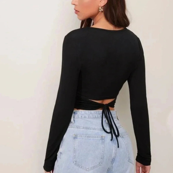 3/$15 Basic casual tie back long sleeve round neck scoop crop neck top small - Picture 1 of 13